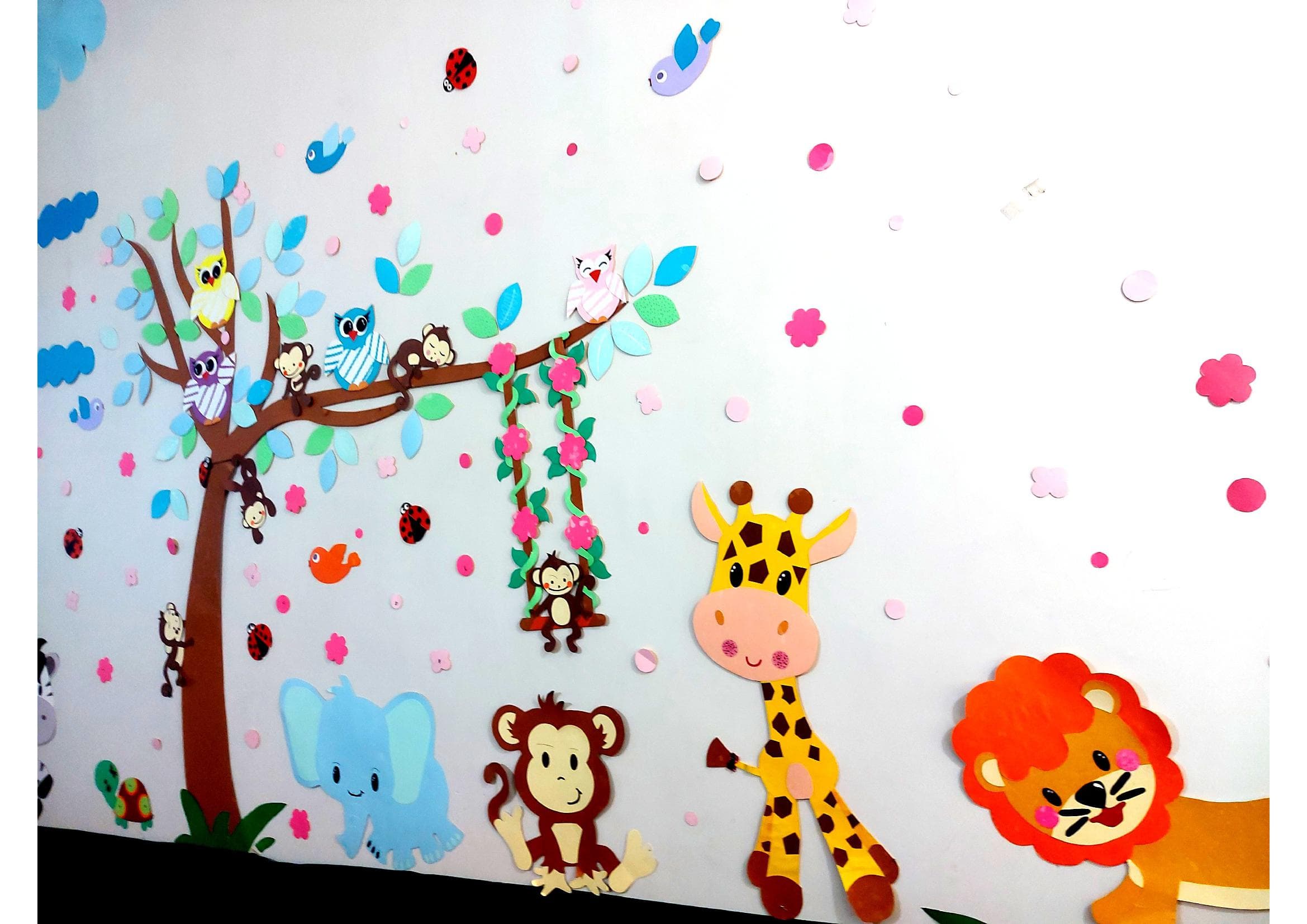 پیش دبستانی شهر پروانه ها