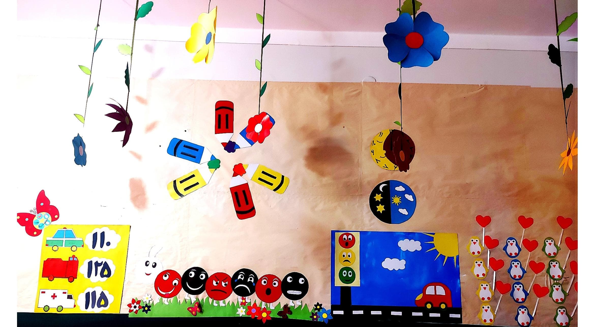 پیش دبستانی شهر پروانه ها